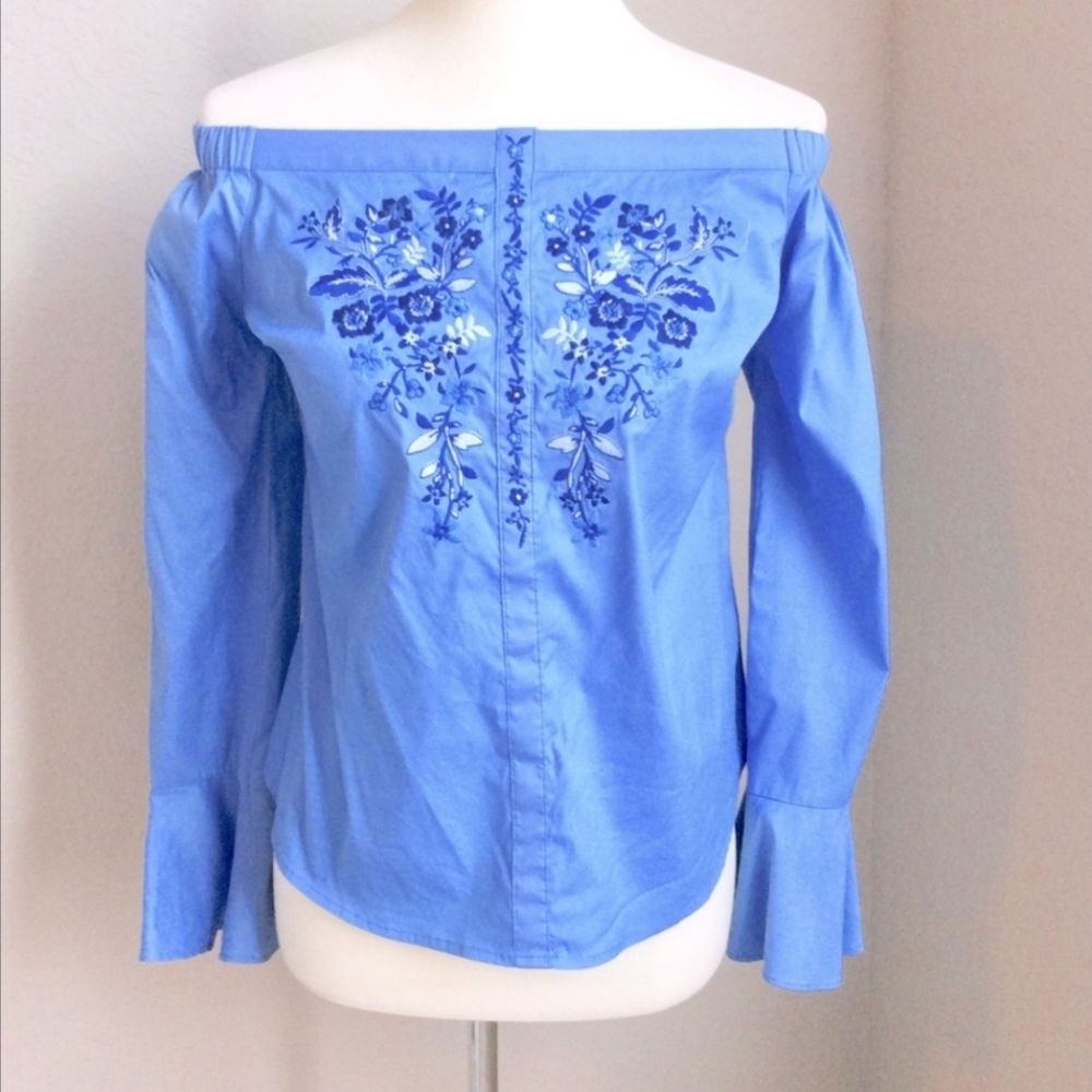 Women's xs blue floral off the shoulder embroidered top